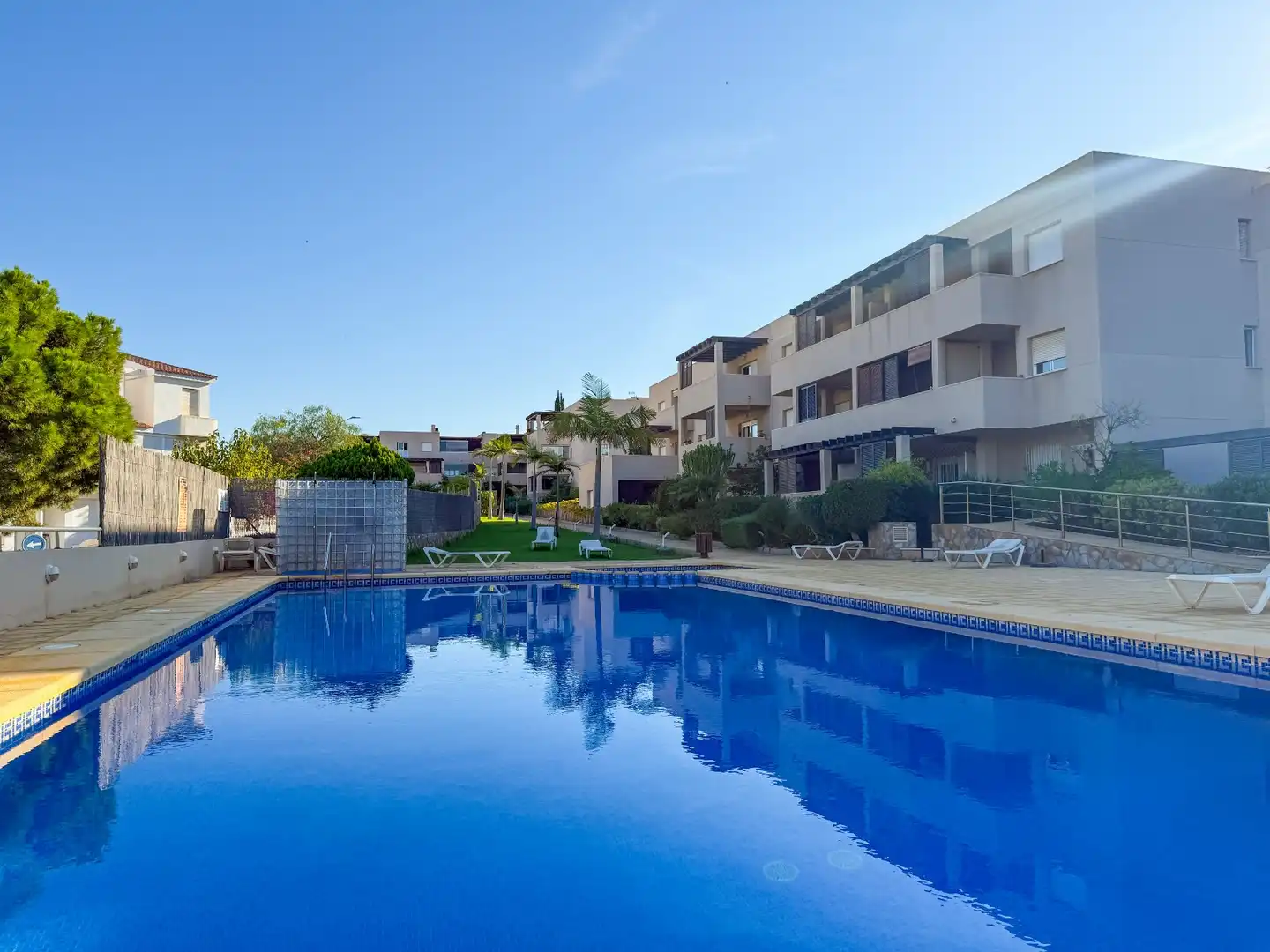 Piscina de Piso en venta en Águilas con Terraza, Trastero y Piscina