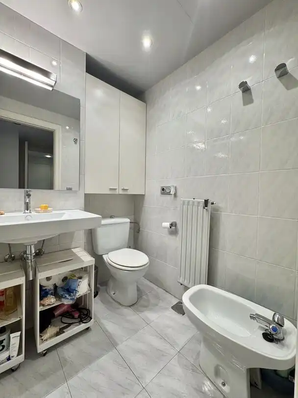 Baño de Piso en venta en Donostia - San Sebastián  con Calefacción y Balcón