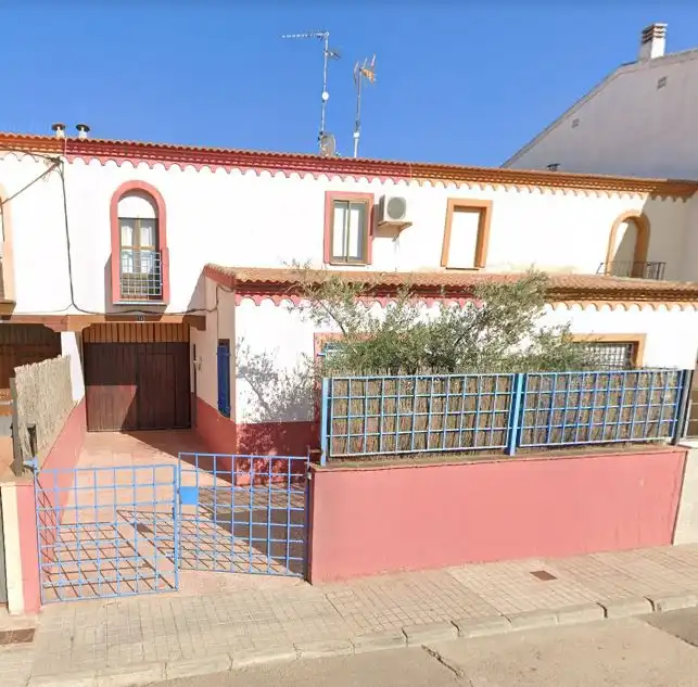 Casa en venda a Consuegra
