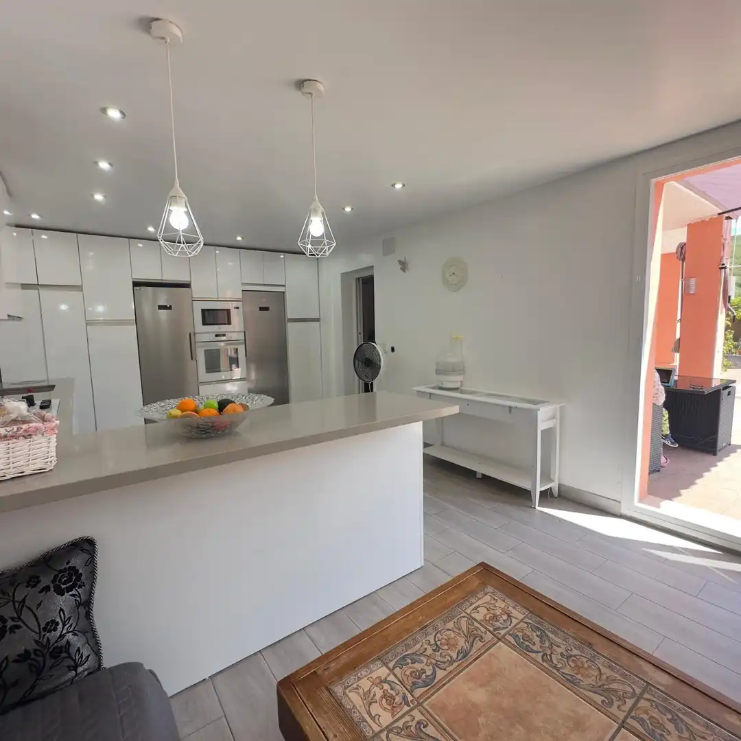 Cocina de Piso en venta en La Línea de la Concepción