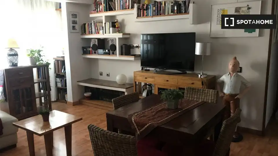 Sala d'estar de Pis de lloguer en Valencia amb Aire condicionat, Calefacció i Moblat
