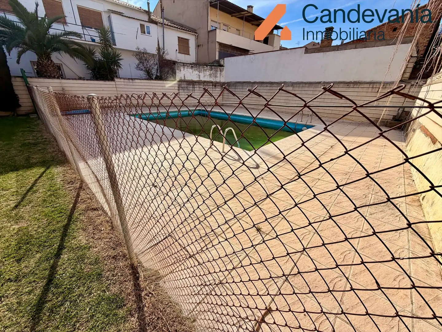 Swimming pool of Detached homes for sale in Villanueva de Gállego  with Heating, Storage room and Community pool