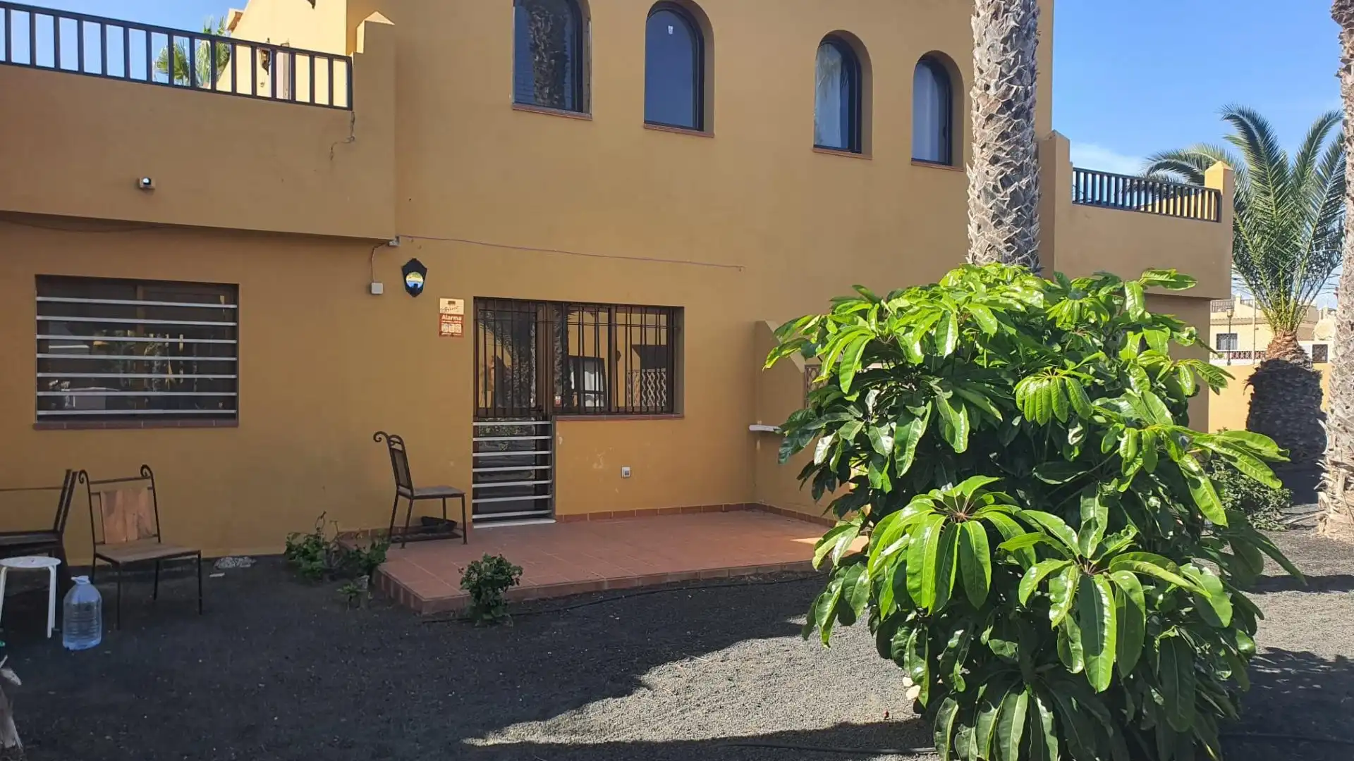 Vista exterior de Pis en venda en La Oliva amb Terrassa i Piscina comunitària