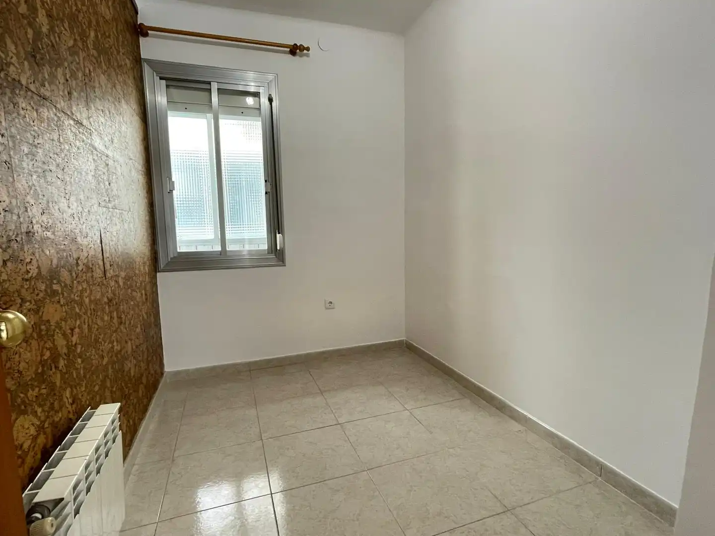 Habitación de Piso en venta en Badalona con Aire acondicionado y Calefacción