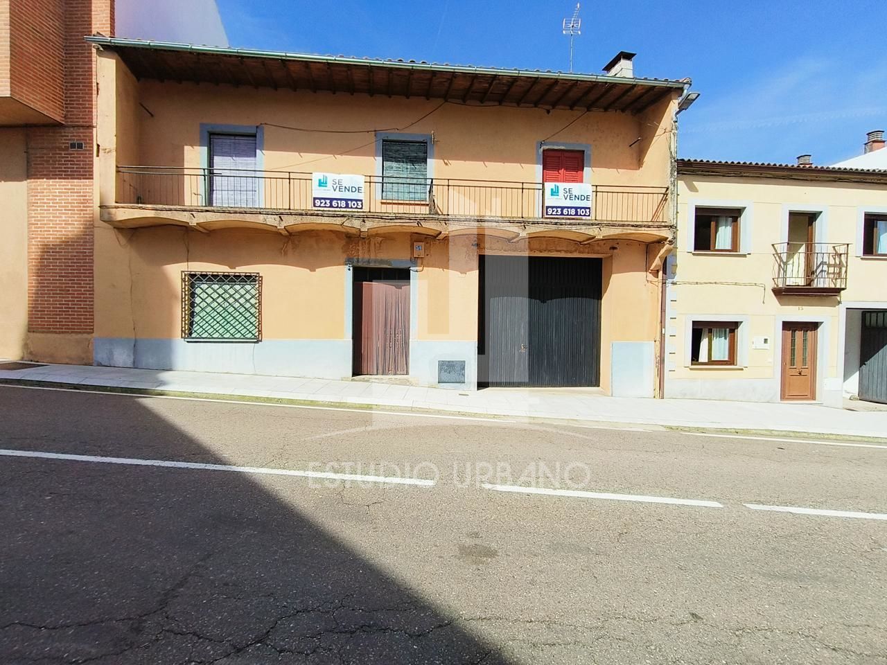 Exterior view of Flat for sale in Linares de Riofrío  with Balcony
