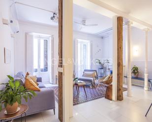 Living room of Apartment to rent in  Madrid Capital  with Air Conditioner, Heating and Balcony