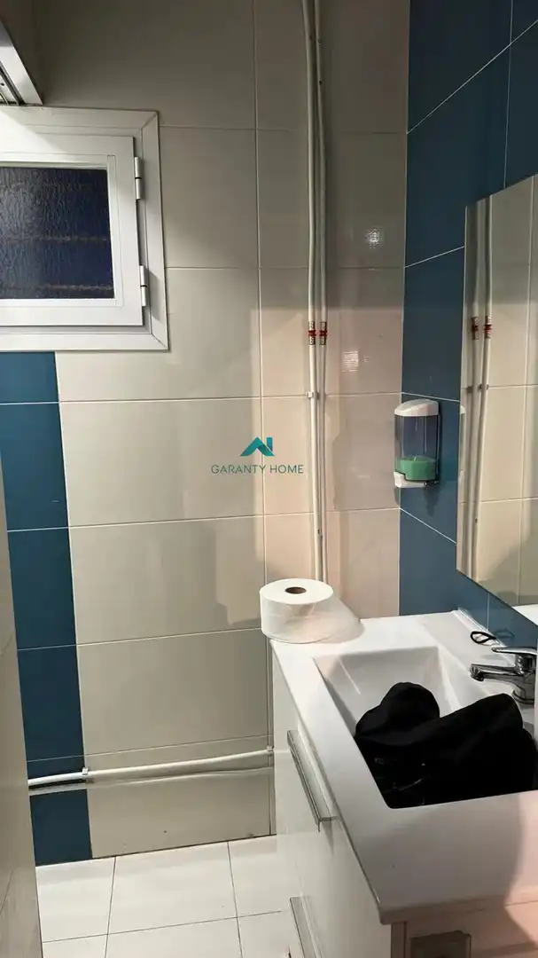 Bathroom of Commercial properties for rent in Alcorcón  with Air Conditioner and Furnished