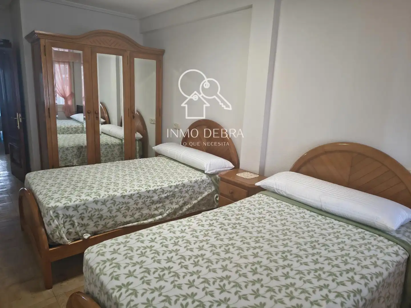 Schlafzimmer von Wohnung zum Verkauf in Cudillero mit Parkett, Terrasse und Möbliert
