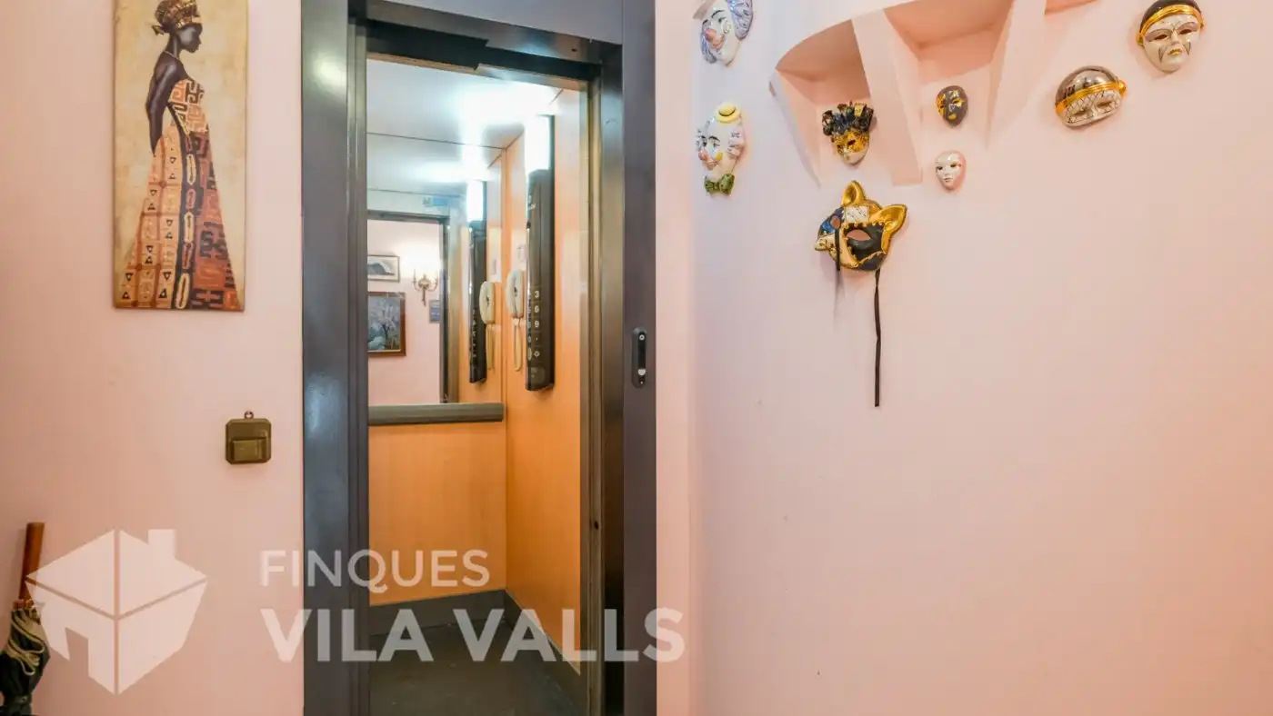 Casa amb terrassa en venda a Calle can bosco, imagen 15