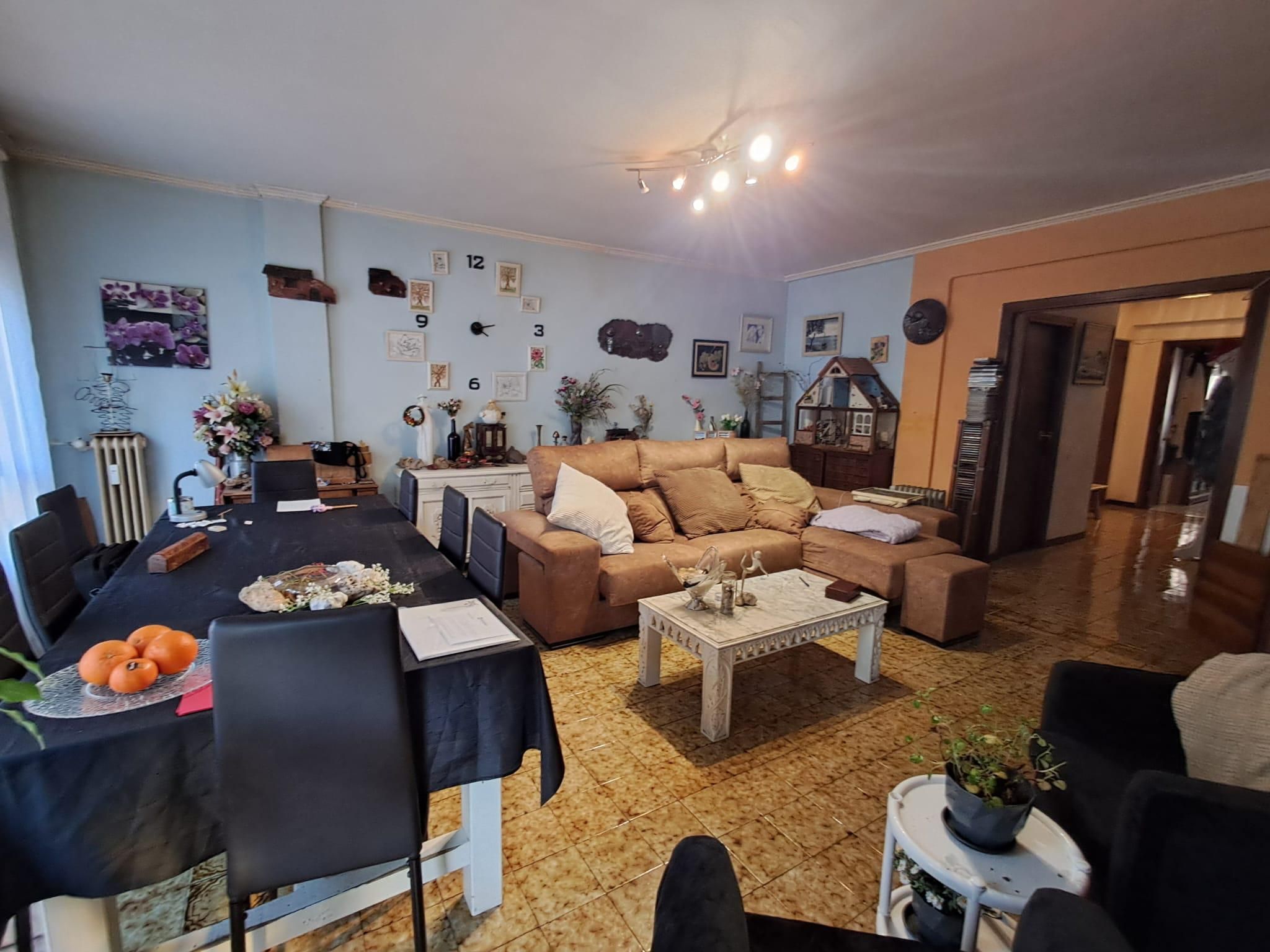 Sala de estar de Piso en venta en  Lleida Capital con Calefacción y Terraza