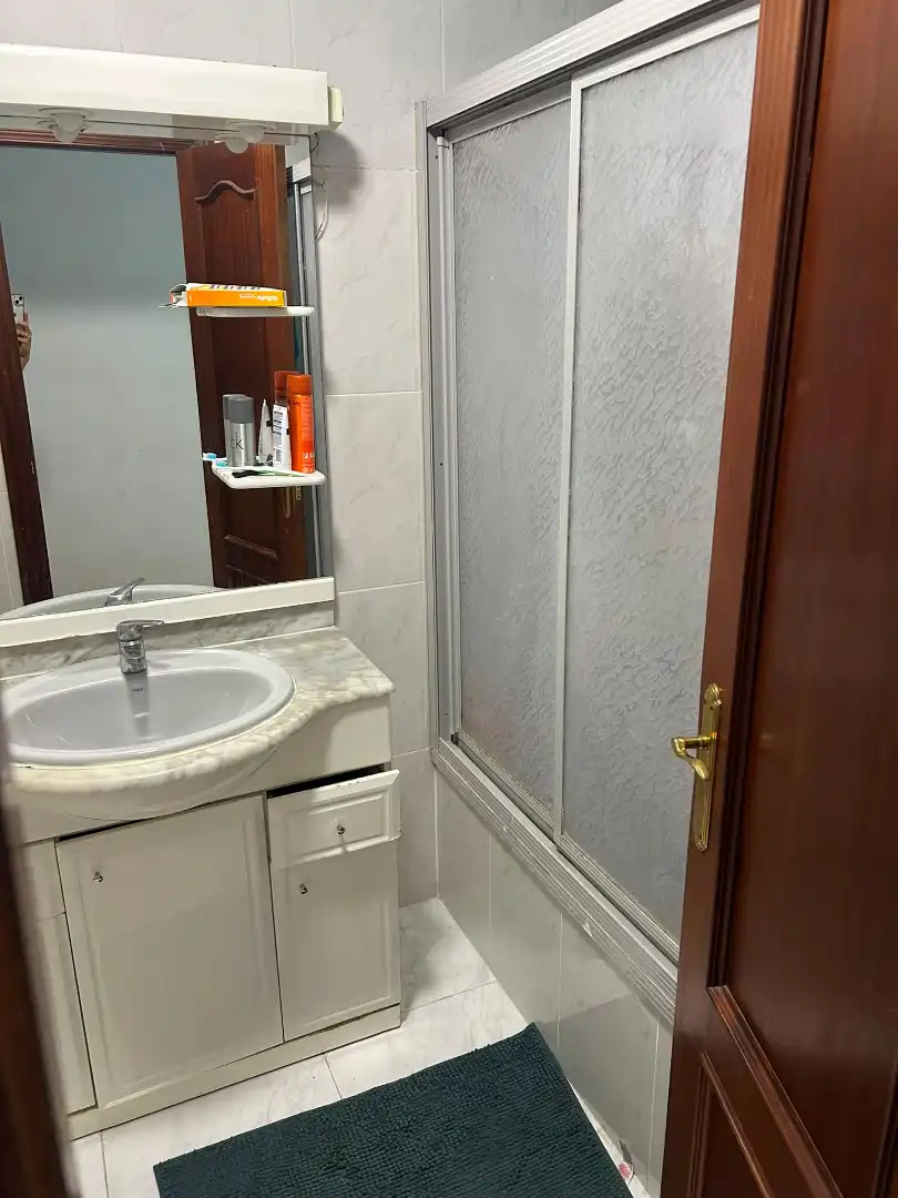 Badezimmer von Maisonette zum Verkauf in Piélagos mit Heizung, Parkett und Abstellraum