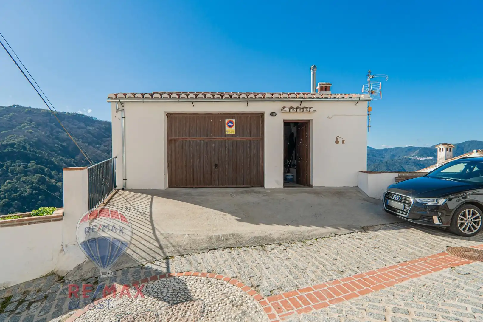 Vista exterior de Finca rústica en venda en Jubrique amb Aire condicionat, Calefacció i Terrassa