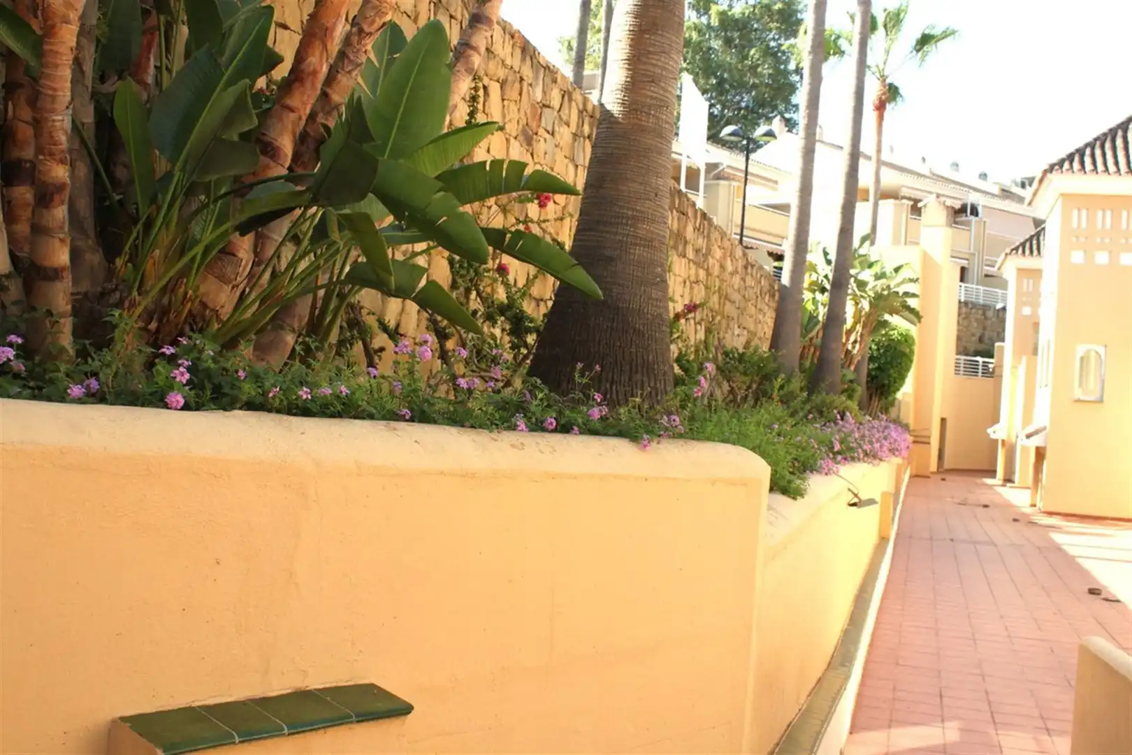 Vista exterior de Apartamento en venta en Marbella con Aire acondicionado y Terraza