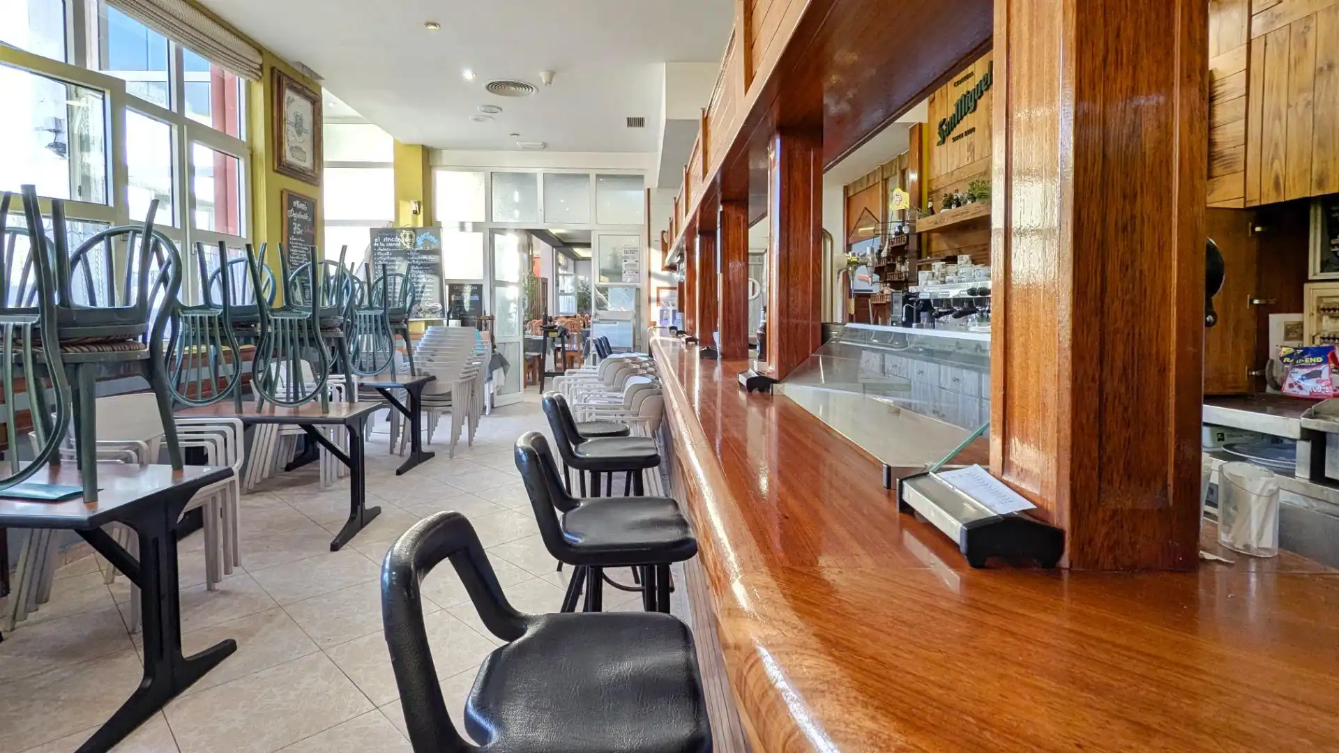 Local comercial en venda a Soto de la Marina, imagen 4