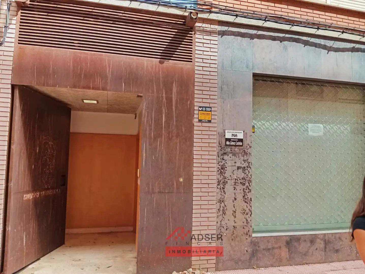 Vista exterior de Oficina en venda en  Logroño amb Aire condicionat i Calefacció