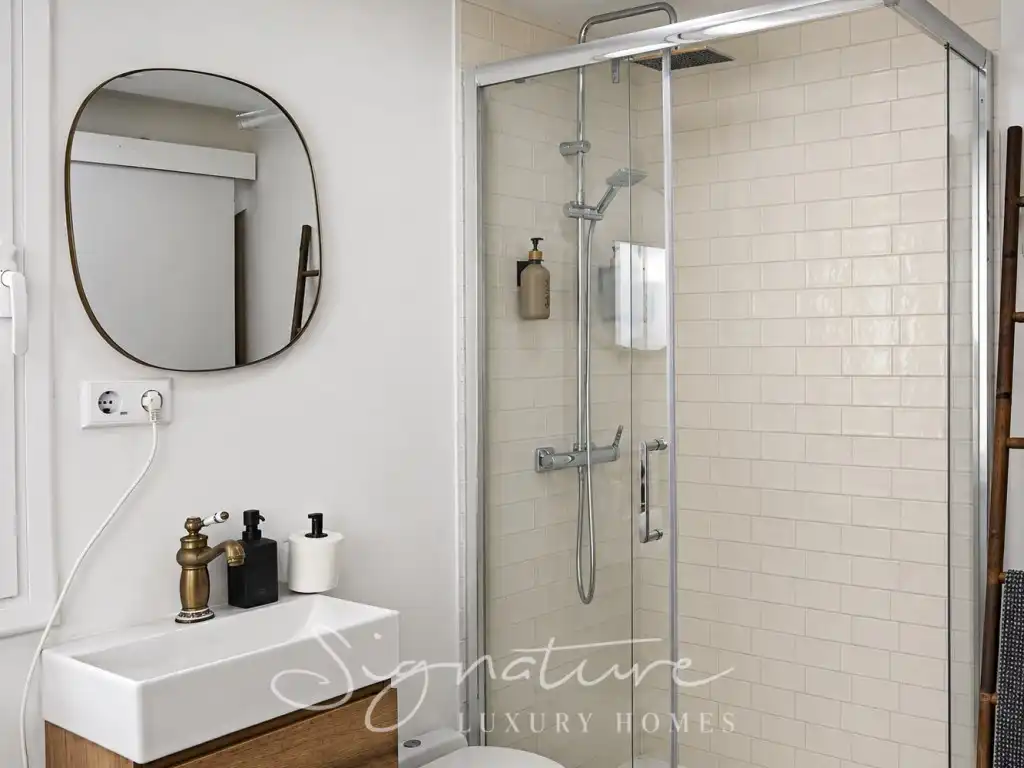 Baño de Casa o chalet de alquiler en Sant Cugat del Vallès con Terraza y Piscina