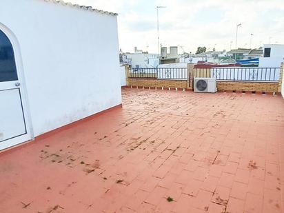 Terrassa de Casa o xalet en venda en Utrera amb Aire condicionat, Traster i Balcó
