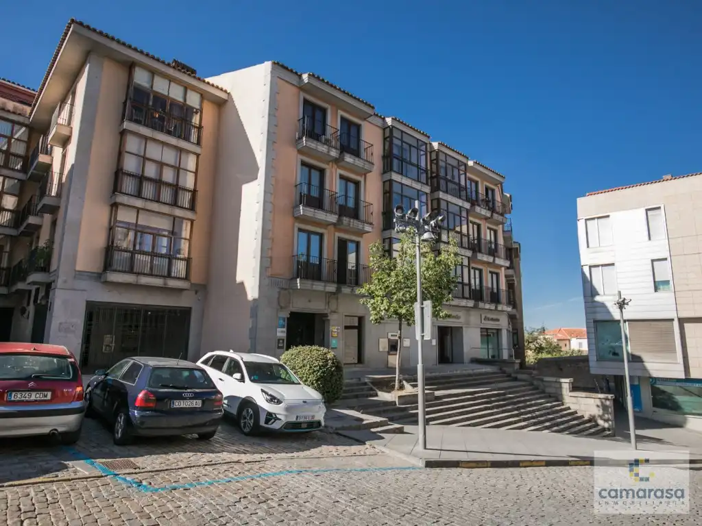 Flat with lift to rent in Plaza Claudio Sanchez Albornoz 4, imagen 5