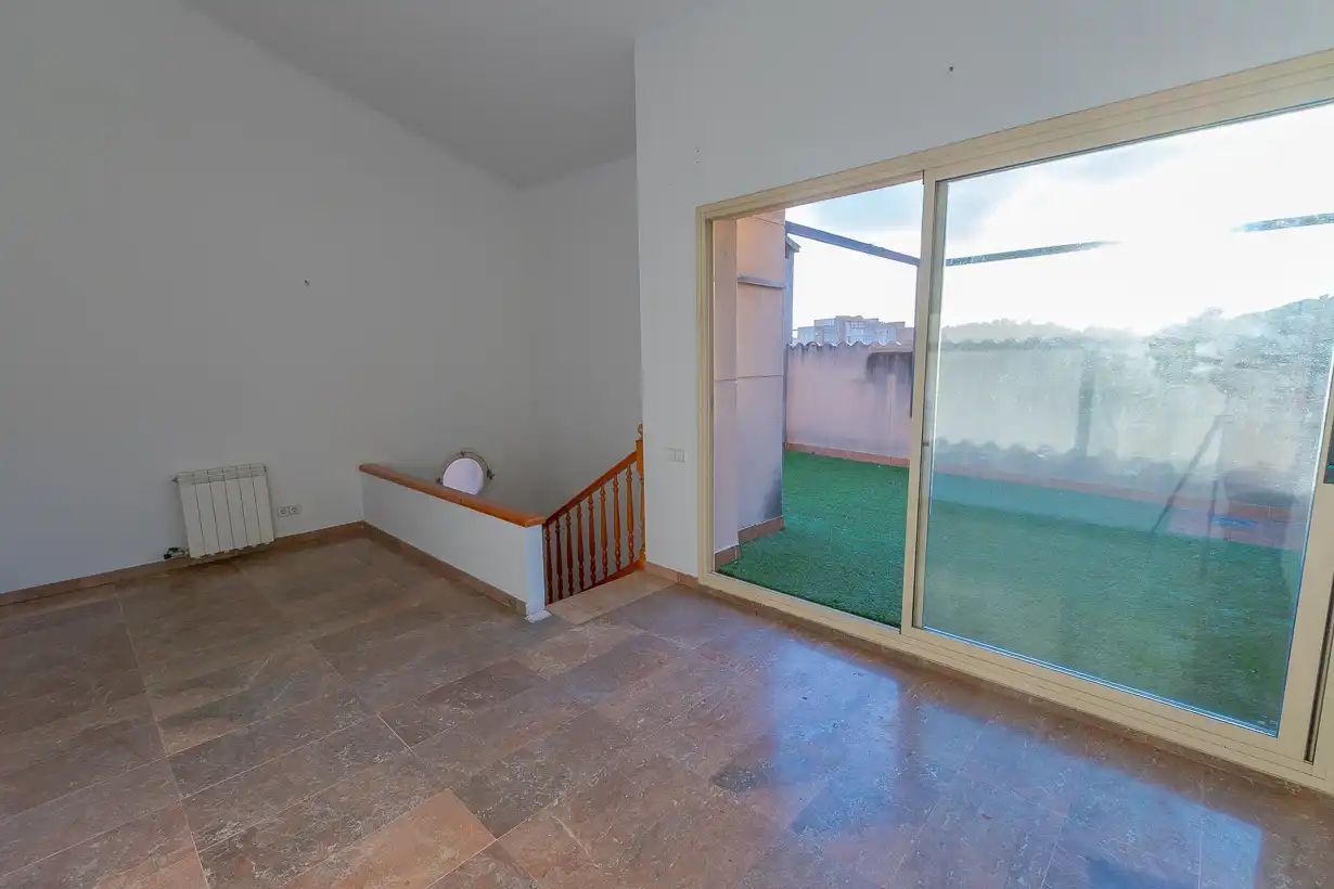 Dúplex en venta en Barcelona con Calefacción, Jardín privado y Terraza