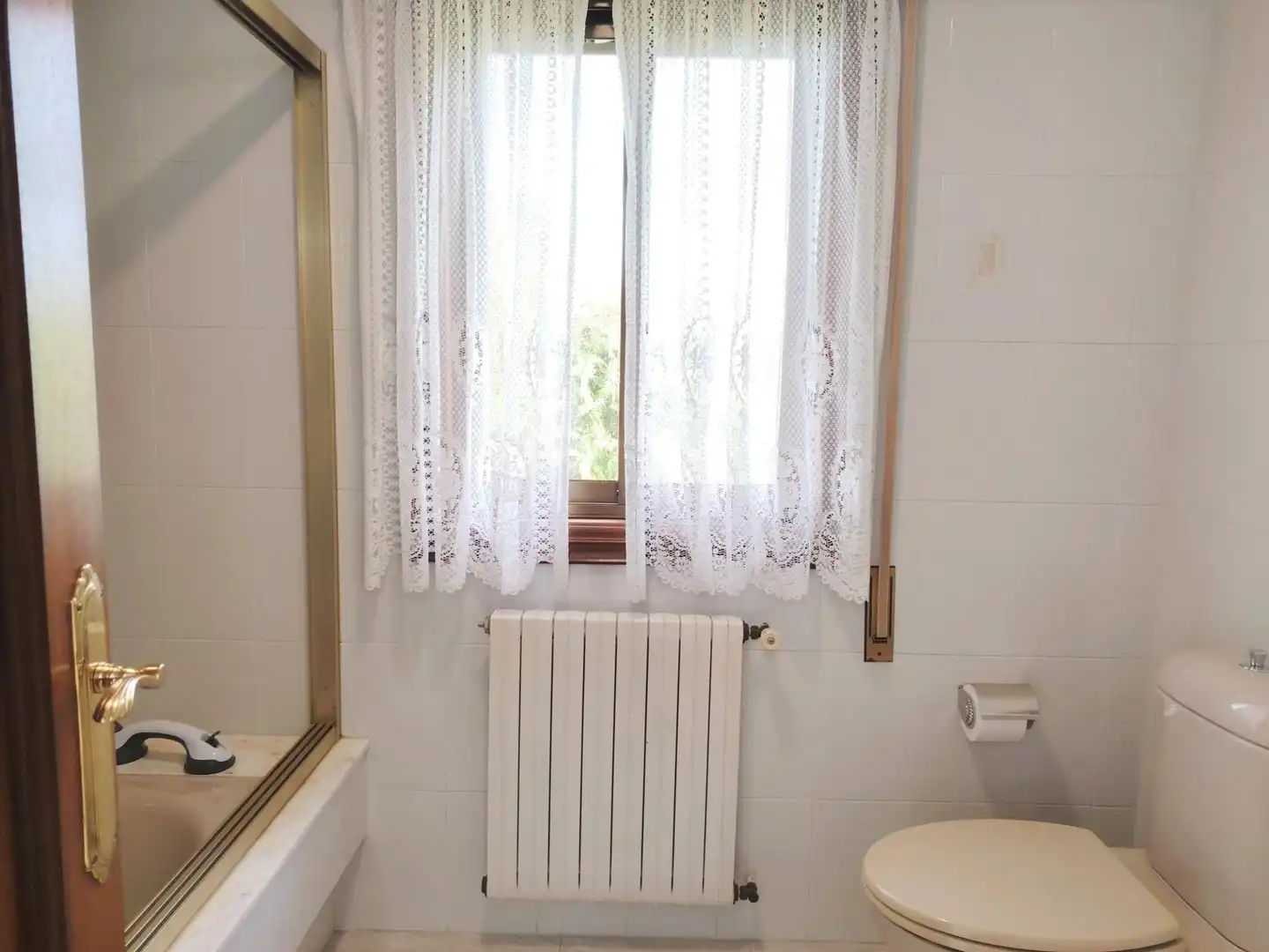 Baño de Casa o chalet en venta en Vigo  con Calefacción, Terraza y Balcón