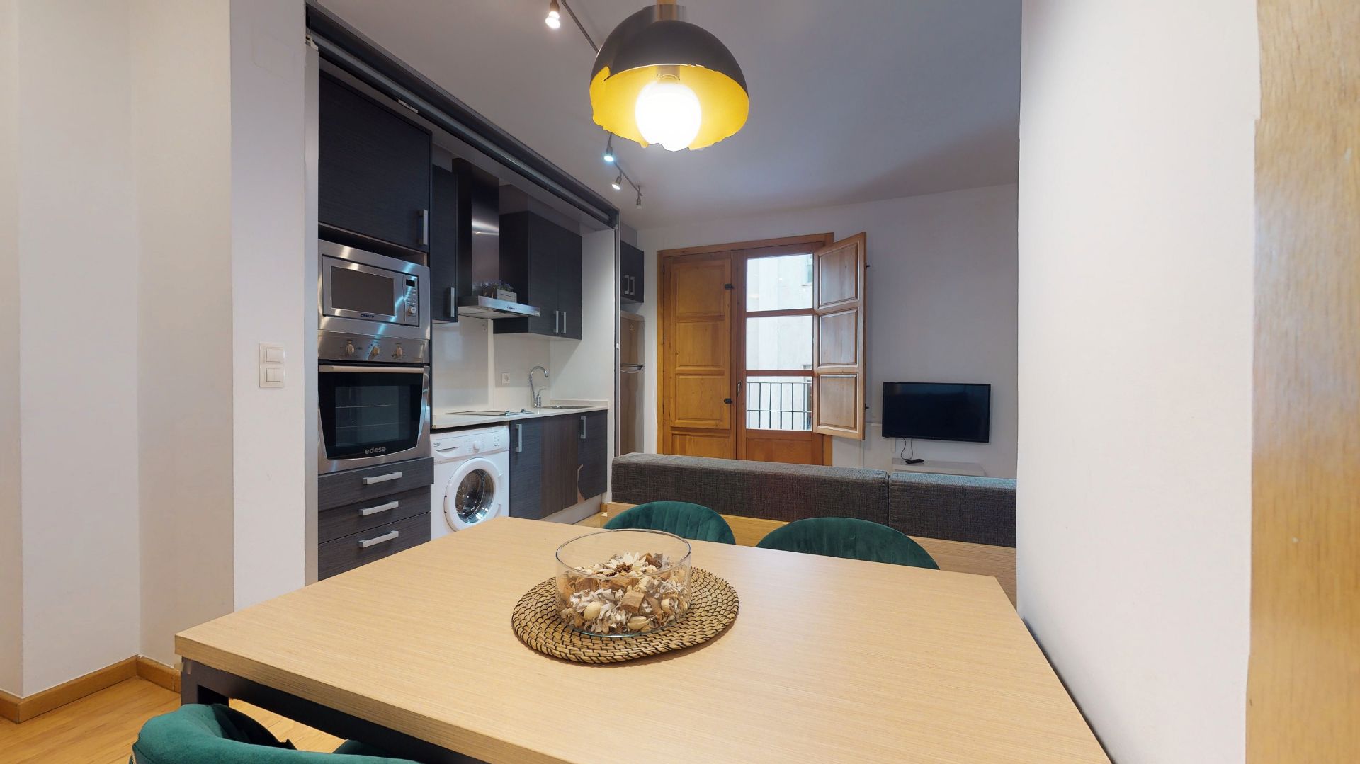 Kitchen of Flat to rent in  Valencia Capital  with Heating, Parquet flooring and Furnished
