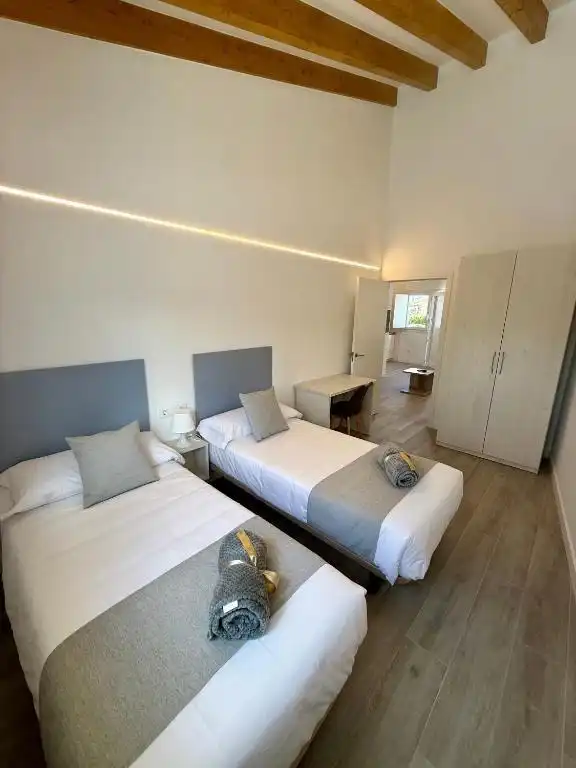 Schlafzimmer von Erdgeschoss zur Miete in Santa María de Cayón mit Heizung, Terrasse und Möbliert