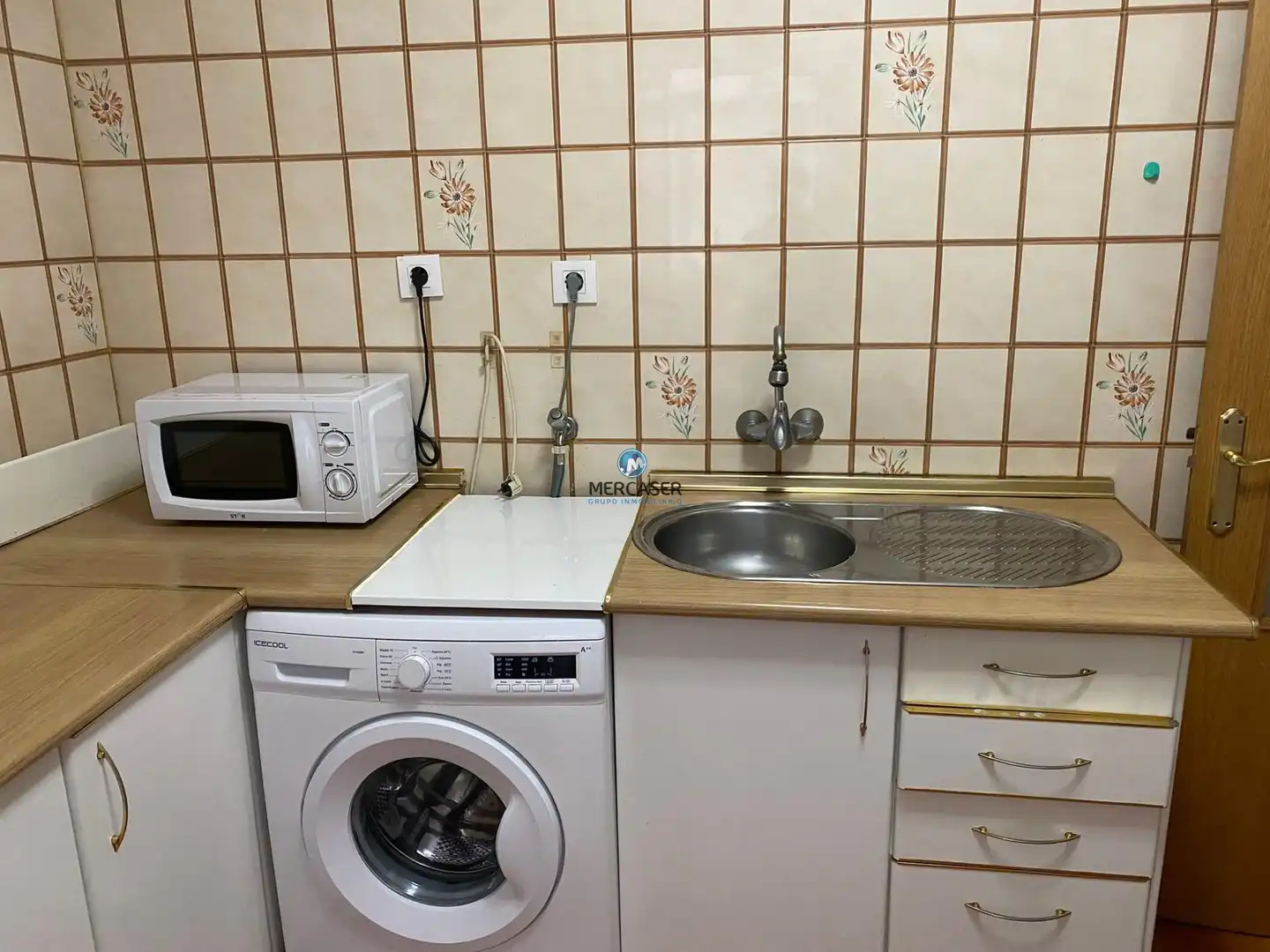 Cocina de Piso en venta en Alcalá de Henares con Calefacción
