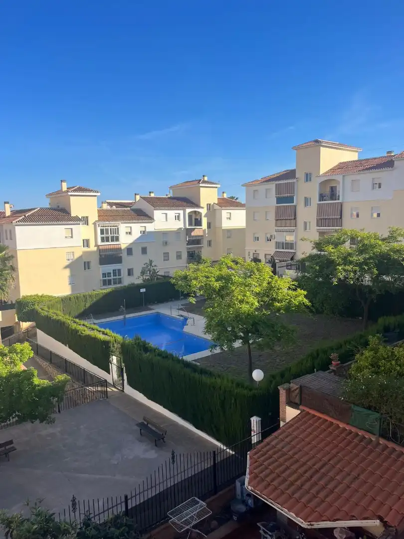 Piso con piscina en venta en Calle Romería 2