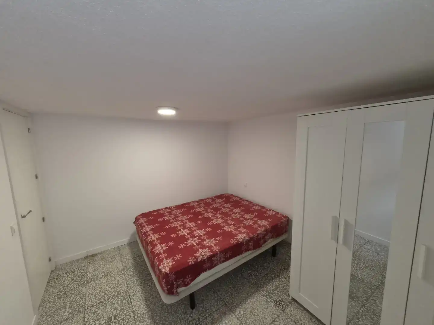 Piso en venta en Algatocín con Amueblado, Horno y Lavadora