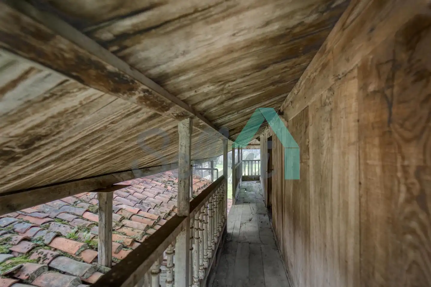 Casa o xalet en venda a Llamas, Salas