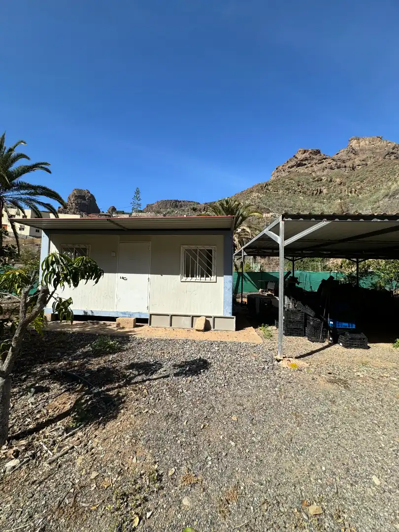 Vista exterior de Finca rústica en venda en San Bartolomé de Tirajana amb Aire condicionat, Jardí privat i Terrassa