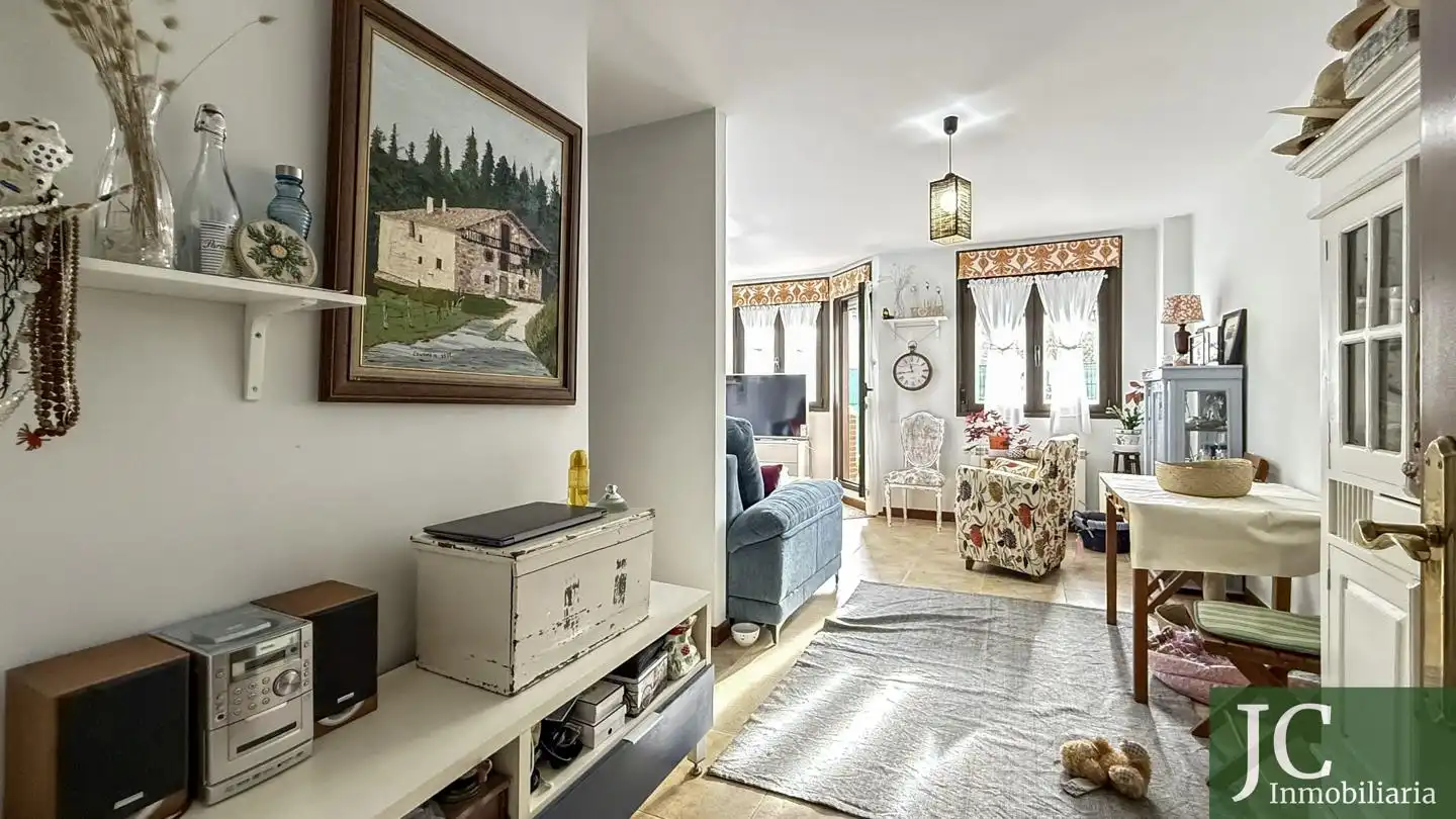 Sala de estar de Planta baja en venta en Limpias con Calefacción, Jardín privado y Terraza