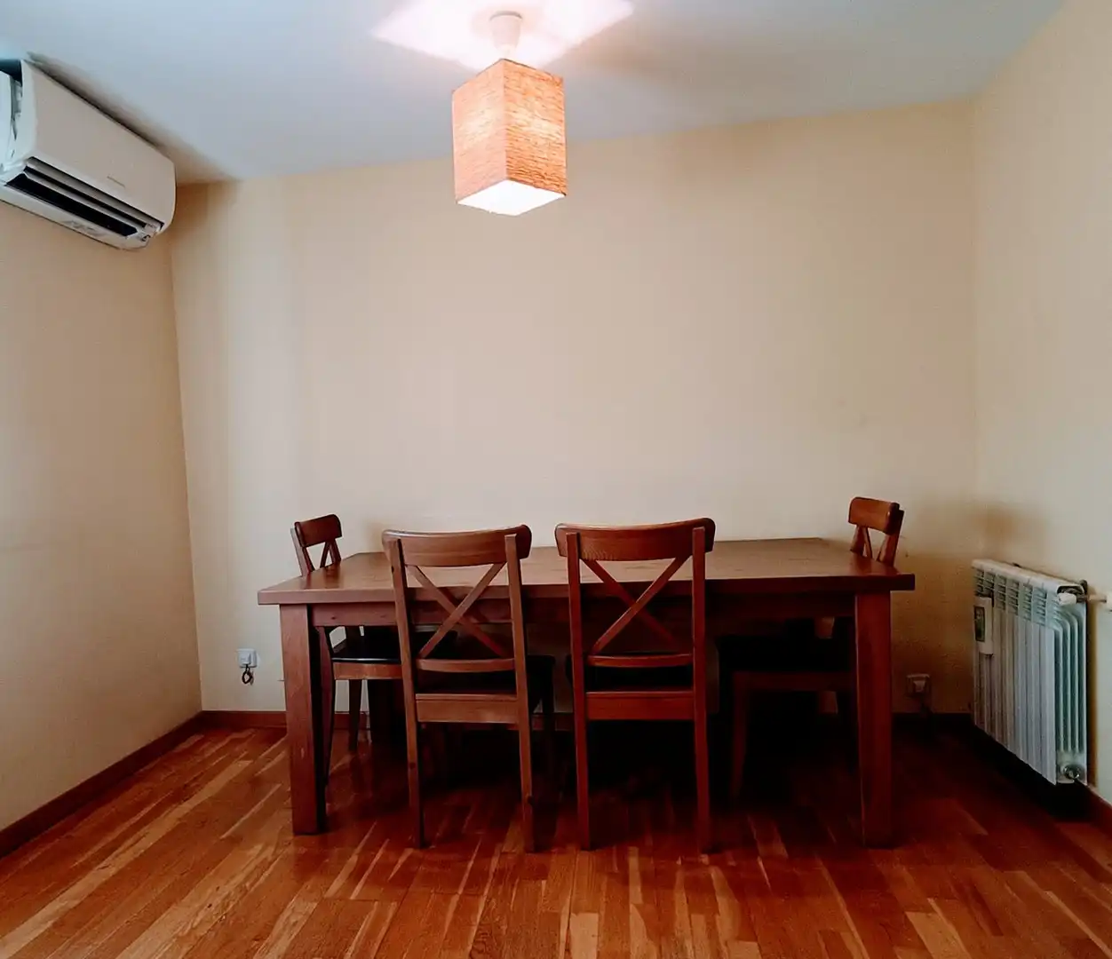Comedor de Piso de alquiler en Madrid con Aire acondicionado, Calefacción y Amueblado