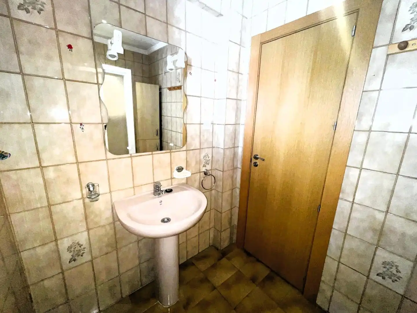 Baño de Piso de alquiler en Málaga con Aire acondicionado, Calefacción y Terraza
