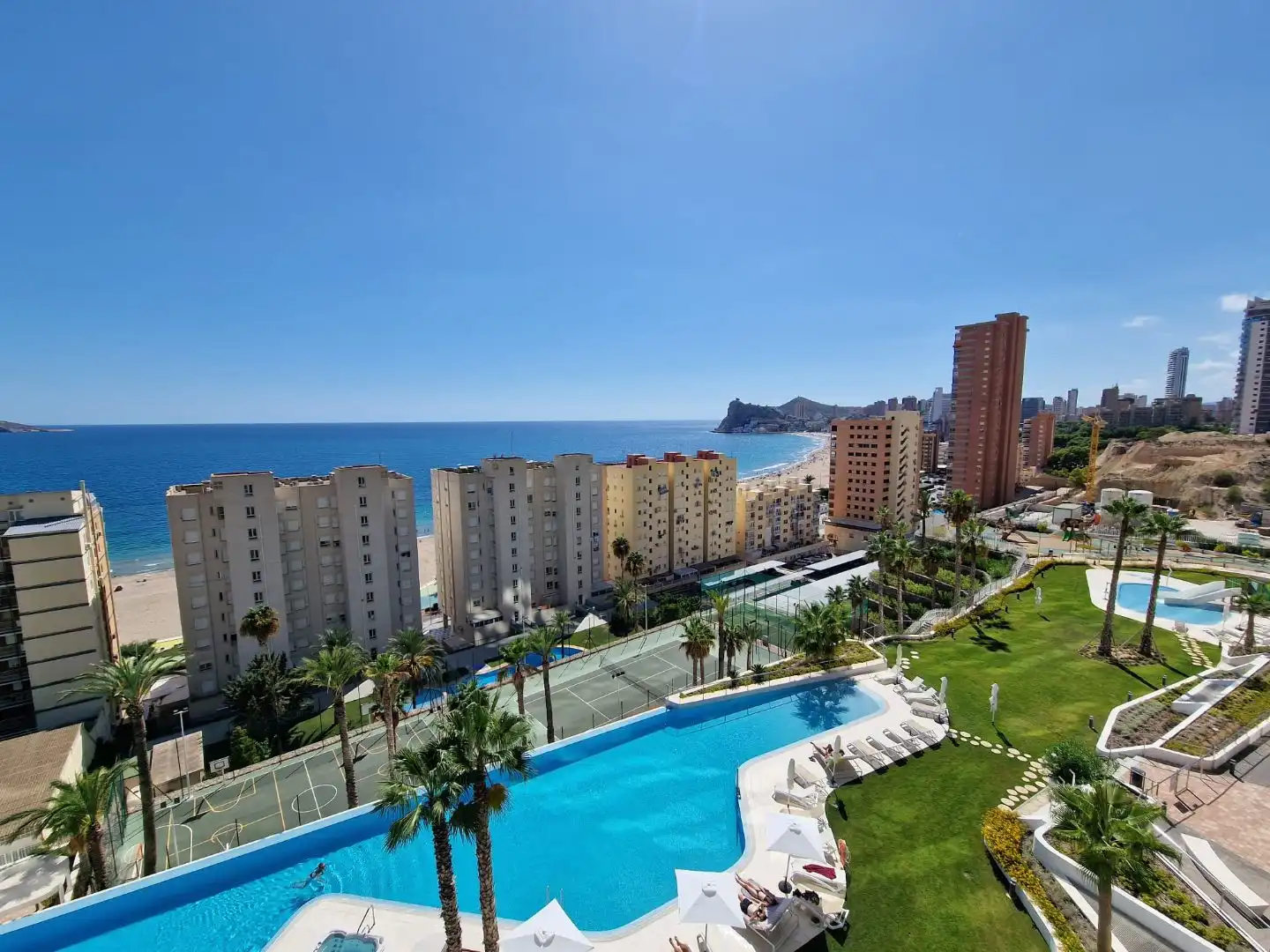 Flat with lift for sale in Avda. Republica Argentina 6