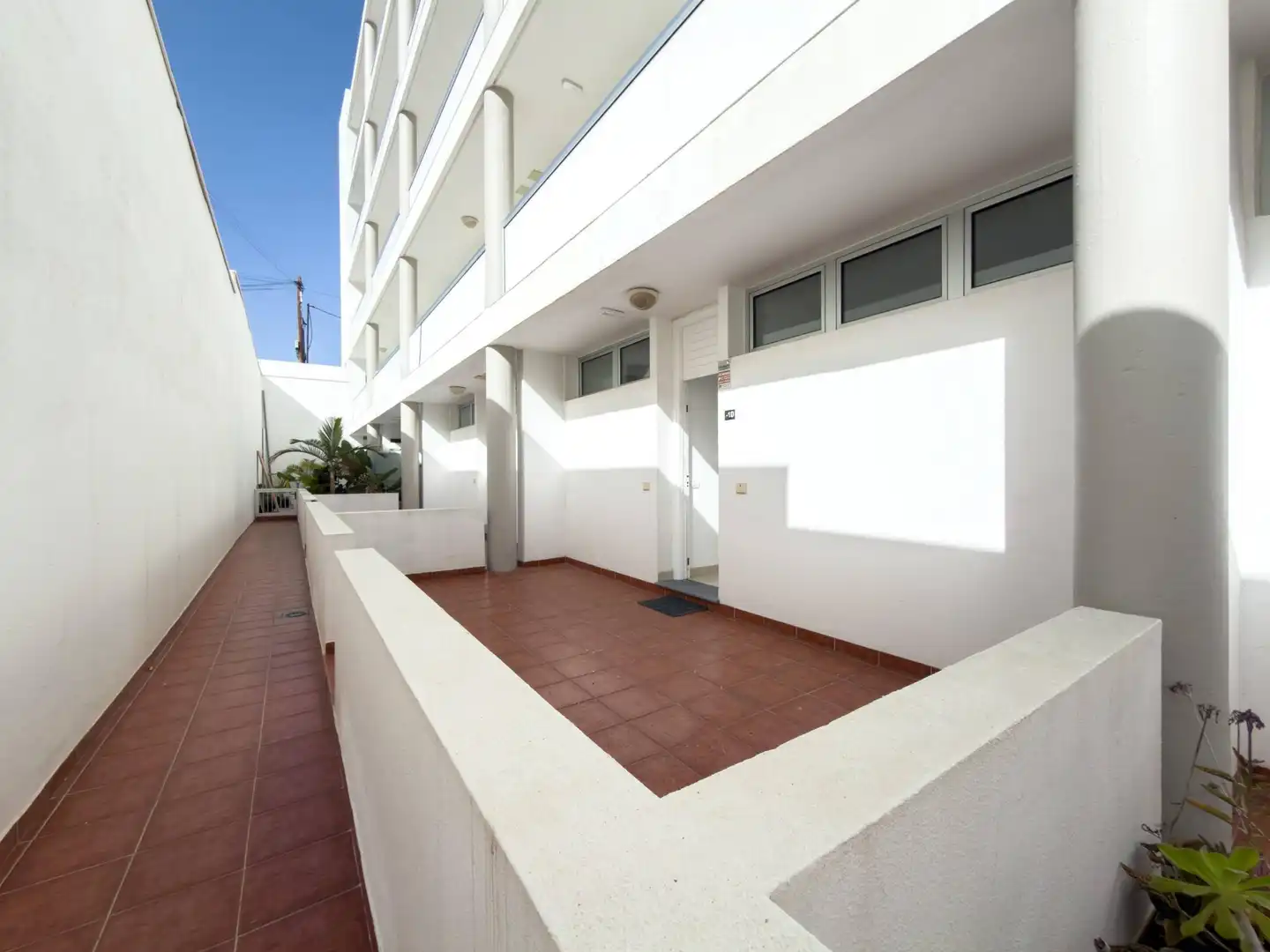 Vista exterior de Apartament en venda en San Cristóbal de la Laguna amb Jardí privat, Terrassa i Piscina comunitària