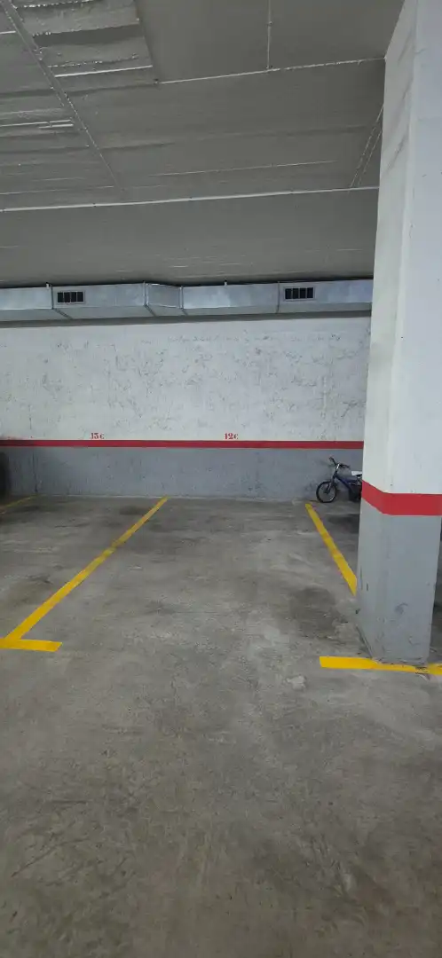 Aparcament de Garatge de lloguer en Esplugues de Llobregat