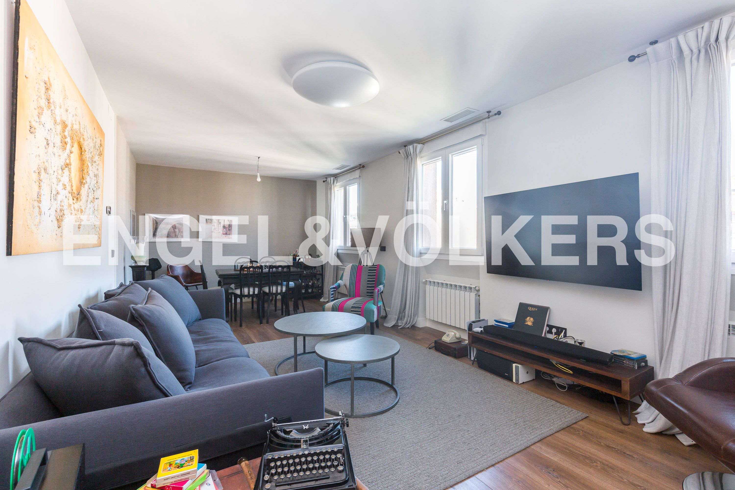 Sala d'estar de Apartament en venda en  Madrid Capital amb Aire condicionat, Calefacció i Traster