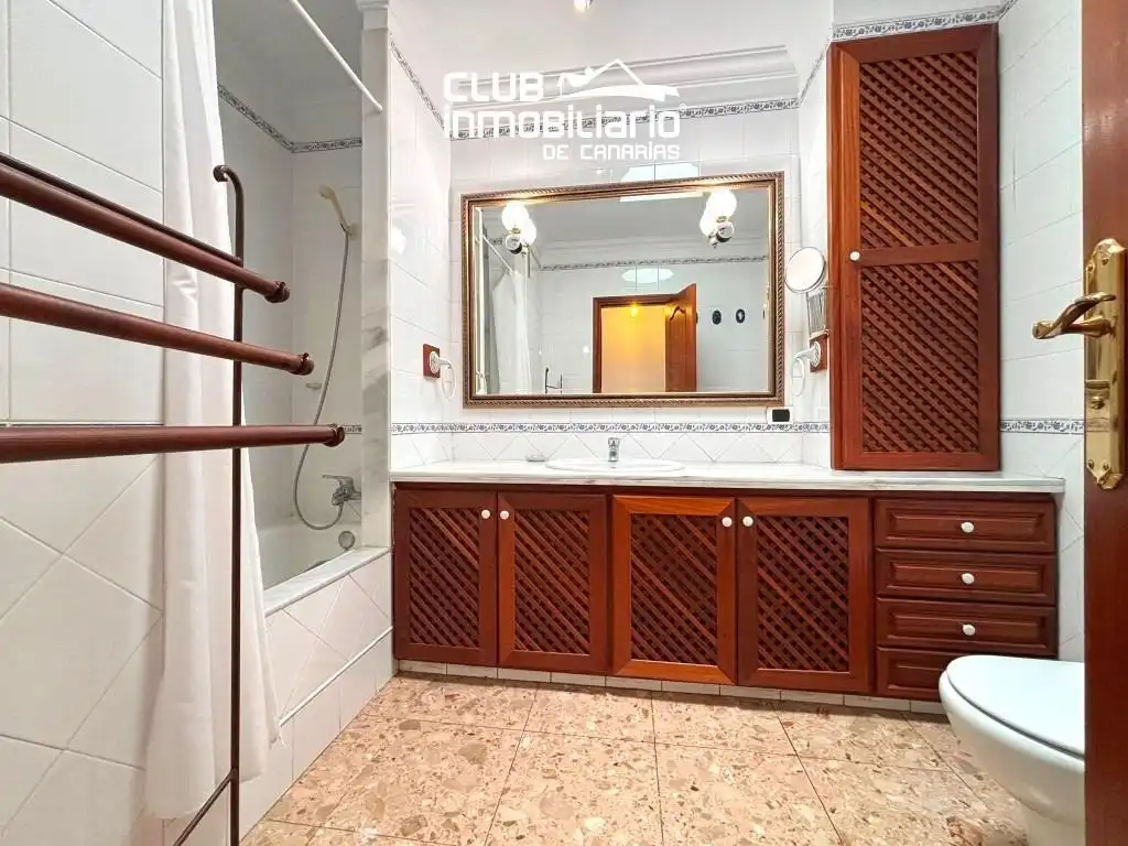 Bathroom of Flat for rent in Santa Cruz de Tenerife  with Terrace