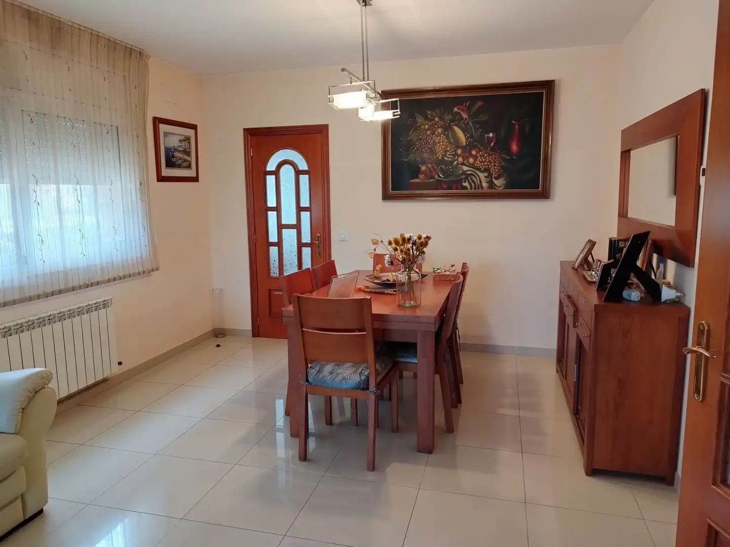 Comedor de Casa o chalet en venta en Riudellots de la Selva con Aire acondicionado, Calefacción y Jardín privado