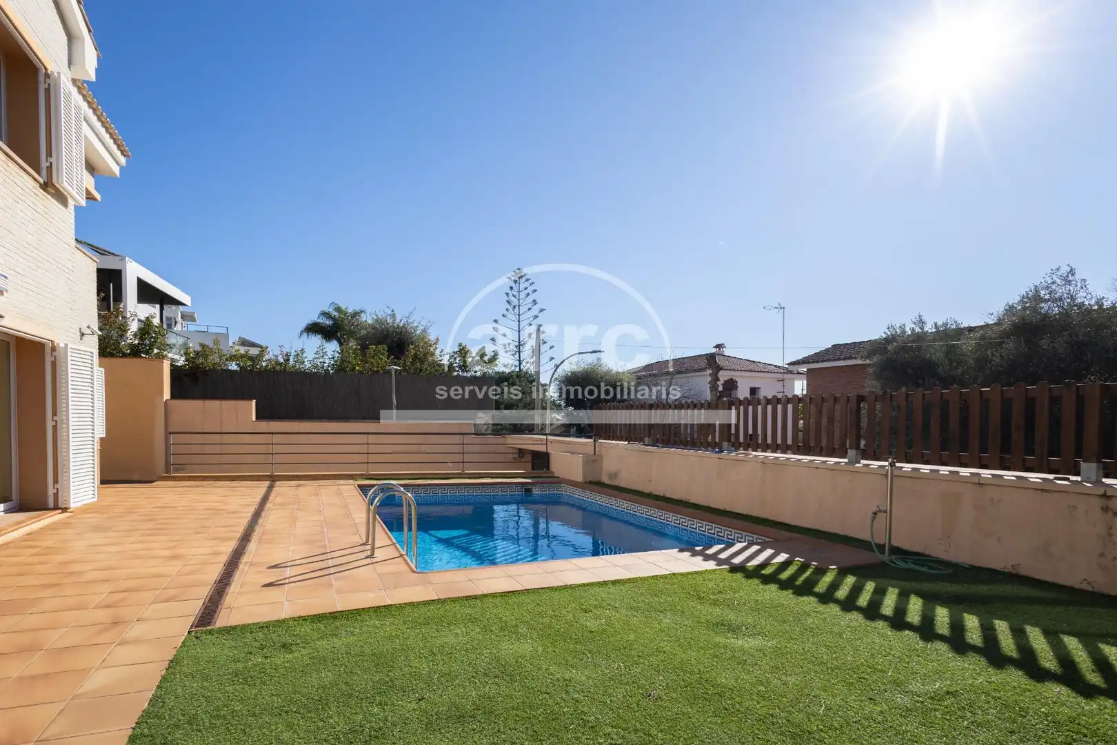 Swimming pool of Houses for sale in Vilassar de Dalt  with Air Conditioner, Heating and Private garden