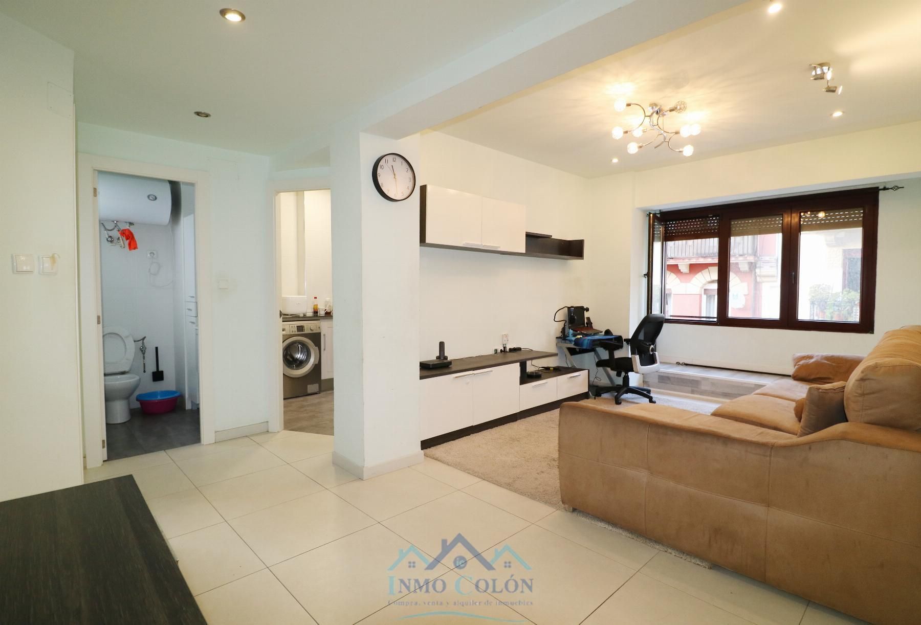 Piso en venta en Jacobo Arbelaitz, Centro - Mendibil - Santiago