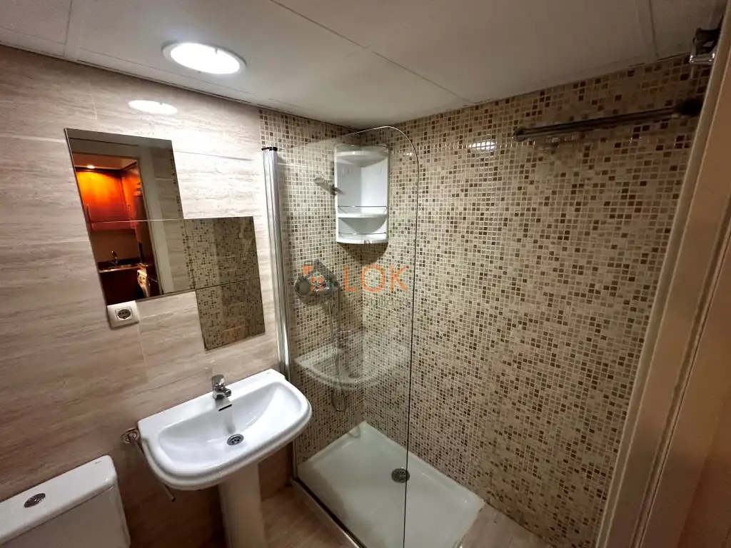 Bathroom of Flat for sale in Málaga