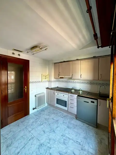 Kitchen of Flat for sale in  Logroño  with Heating, Storage room and Community pool