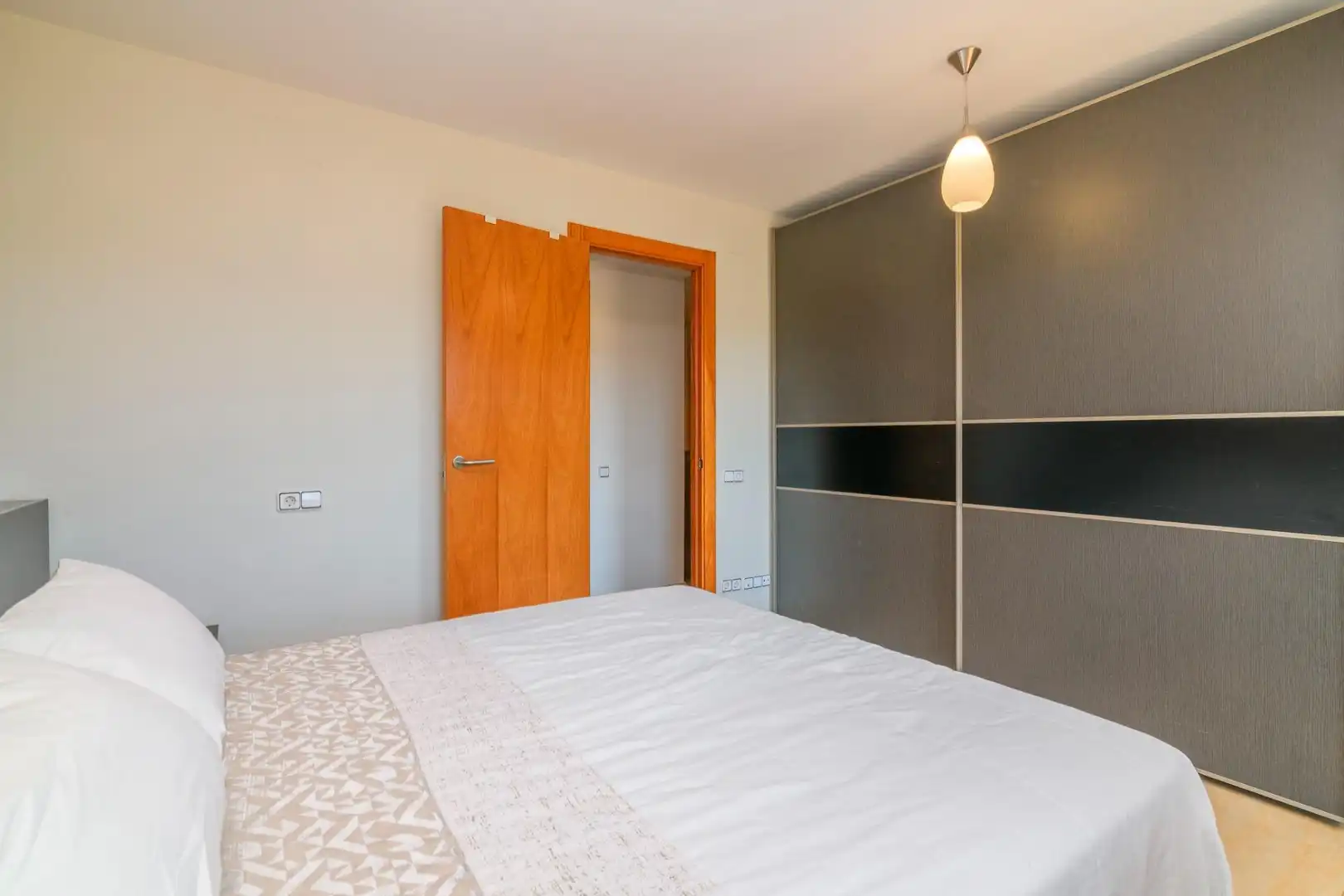 Habitación de Dúplex en venta en Manresa con Aire acondicionado, Calefacción y Terraza