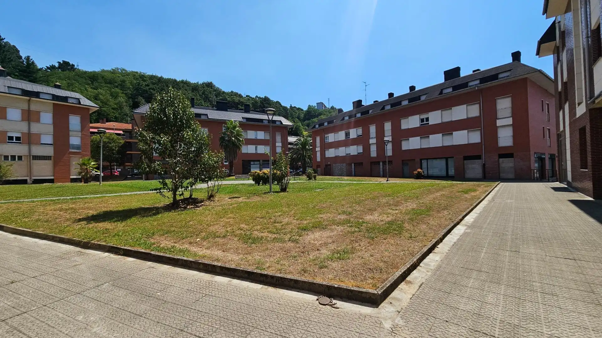 Parking de Ático en venta en Galdakao con Calefacción, Terraza y Trastero