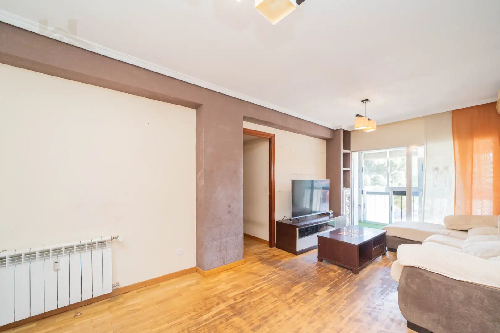 Living room of Flat for sale in Alcorcón  with Air Conditioner, Heating and Terrace