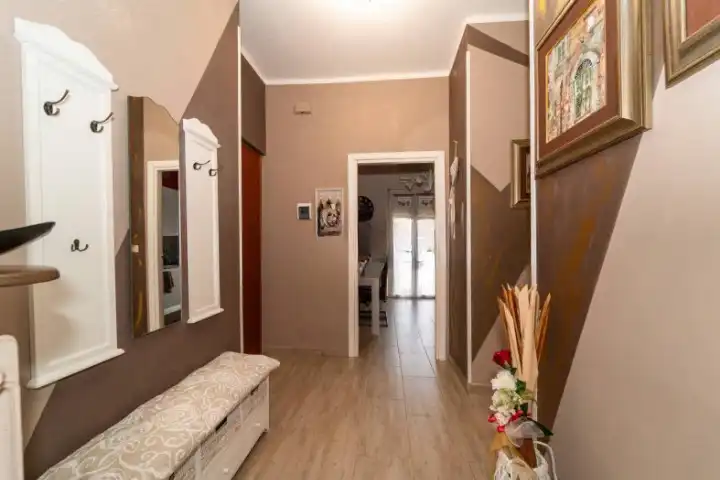 Casa a schiera in vendita a Tauro