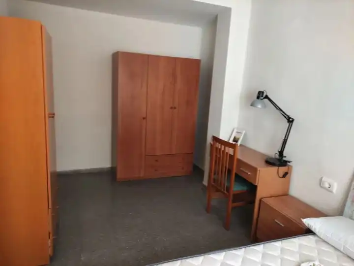 Bedroom of Flat for rent in Valencia  with Air Conditioner, Furnished and Oven