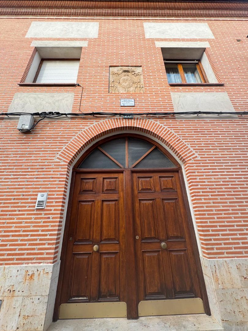 Vista exterior de Pis de lloguer en Alaejos amb Calefacció, Moblat i Forn